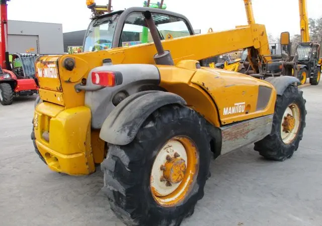 Спецтехника б/у. Телескопический погрузчик Manitou MT 732 - фото № 12