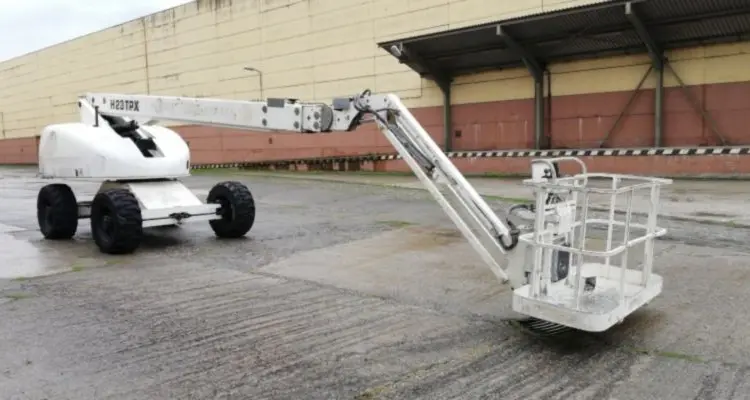 Подъемник телескопический Haulotte H23TPX - фото № 1