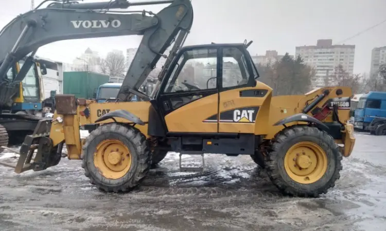 Телескопический погрузчик Caterpillar TH360 - фото № 1