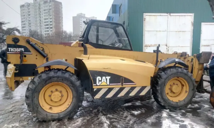 Телескопический погрузчик Caterpillar TH360 - фото № 4