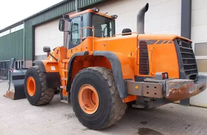 Фронтальный погрузчик Doosan DL 400 - фото № 5