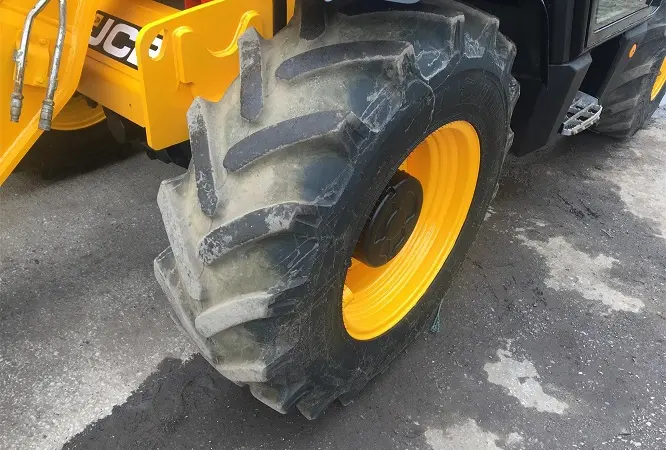 Телескопический погрузчик JCB 531-70 2013 года - фото № 4