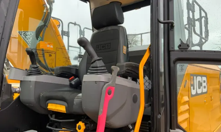 JCB 220X L SV 2024 рік - фото № 6