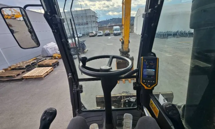 JCB JS 175 W 2015 р - фото № 10