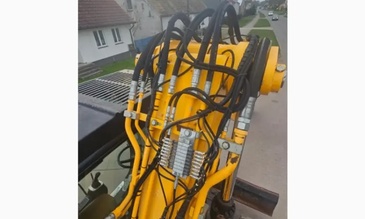 JCB JS 200 W 2012 рік - фото № 4