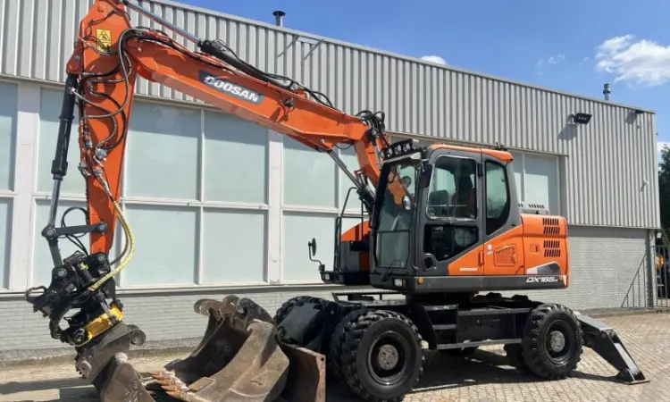 Doosan DX165 W-5 - фото № 1