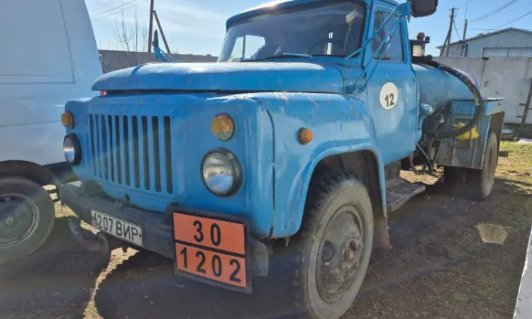 Продам бензовоз АТЗ ГАЗ 5204.1990 р - фото № 2
