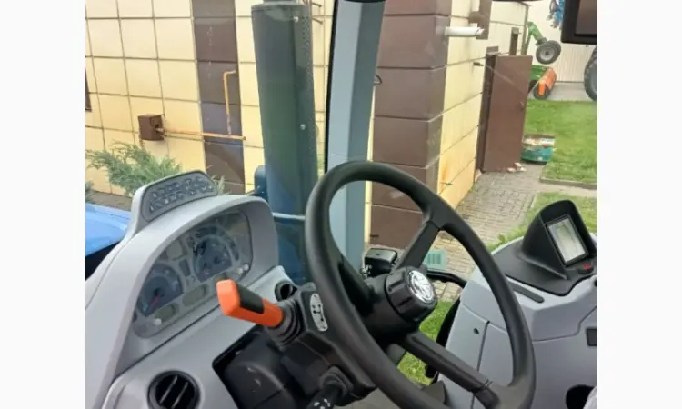 Трактор New Holland T6090 Classic 165к.с - фото № 3