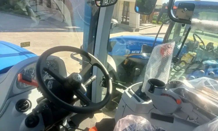 Новий трактор New Holland T6070 PLUS - 142 к.с - фото № 8