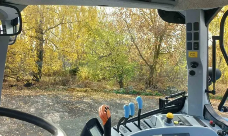 Трактор колісний New Holland T7060 - фото № 12
