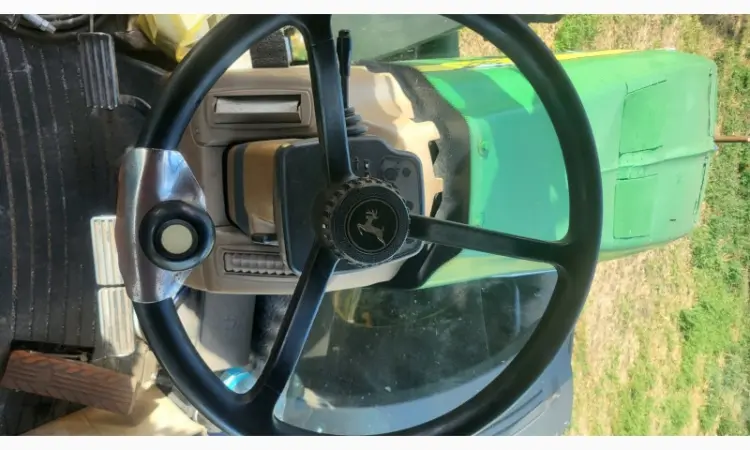 Трактор колісний John Deere 8430 - фото № 4