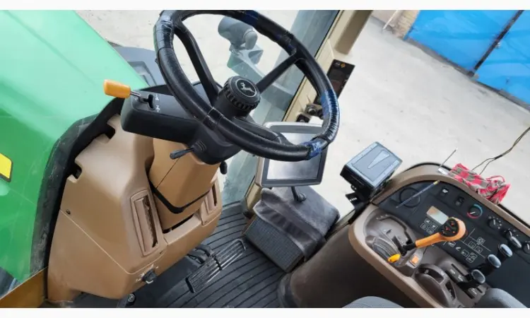 Трактор колісний John Deere 7830 - фото № 9