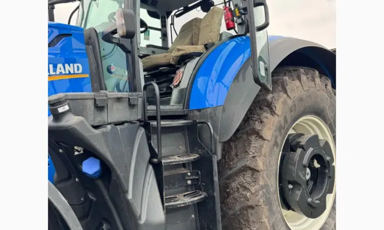 Трактор New Holland T7.315 - фото № 11