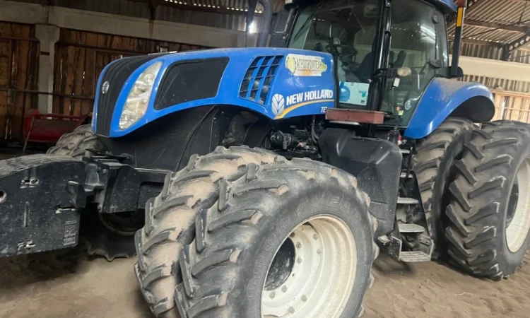 Продам трактор New holland T8-390 - фото № 1