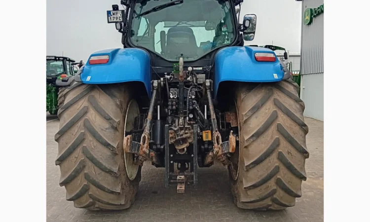 Трактор New Holland T7.250 - фото № 4