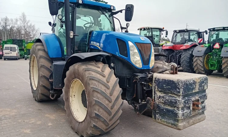 Трактор New Holland T7.250 - фото № 5