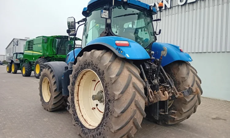 Трактор New Holland T7.250 - фото № 8