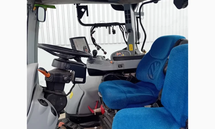 Трактор New Holland T7.250 - фото № 9