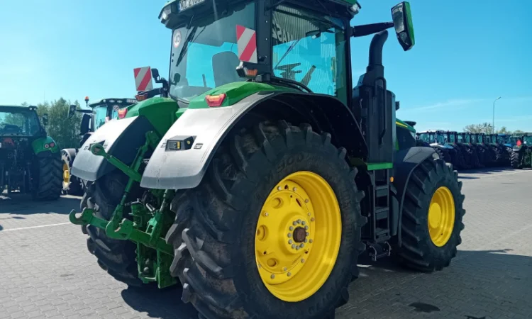 Трактор John Deere 7R310 - фото № 4