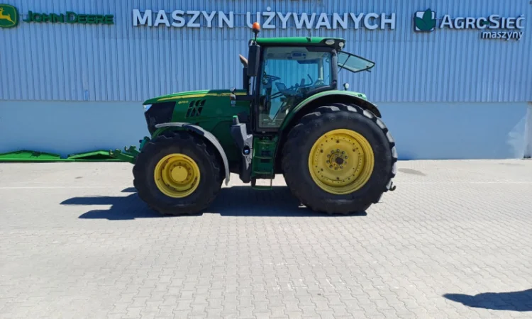 Трактор John Deere 6215R - фото № 1