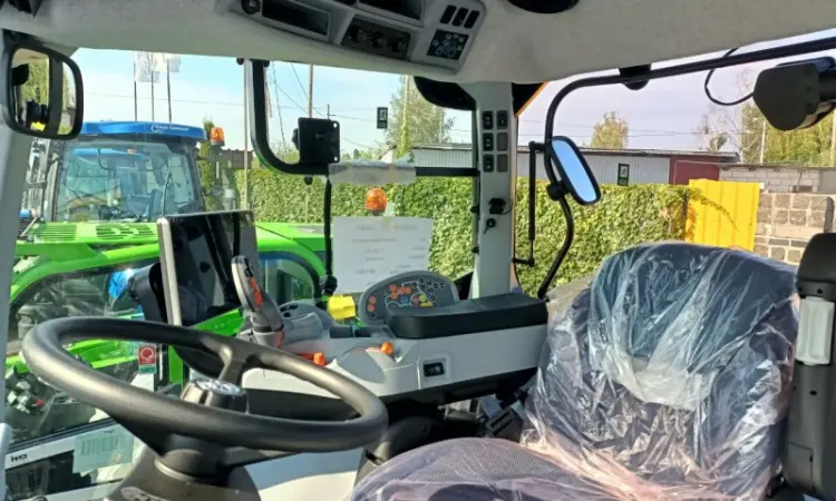 Новий ТРАКТОР New Holland T7.260 Auto Command T3 - фото № 5