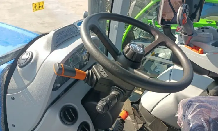 Новий ТРАКТОР New Holland T7.260 Auto Command T3 - фото № 7