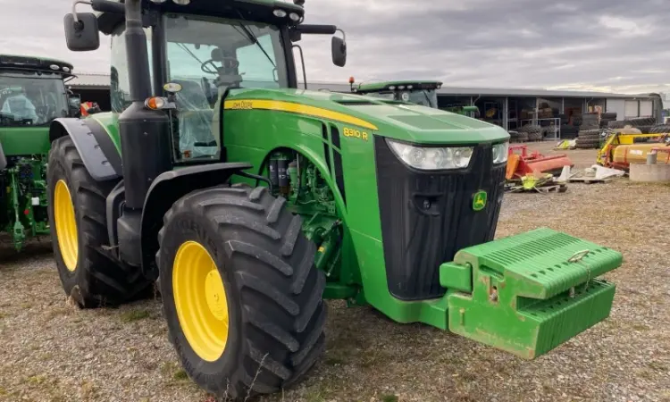 John Deere 8310R 2013 рік - фото № 1