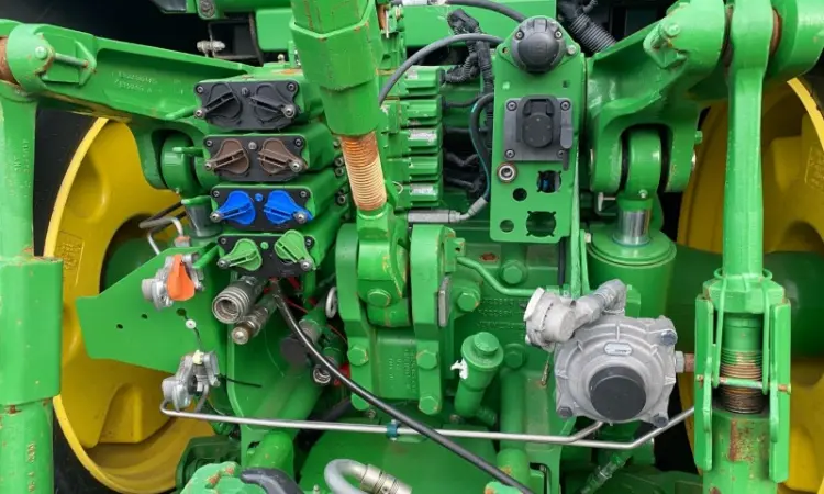 John Deere 8310R 2013 рік - фото № 6
