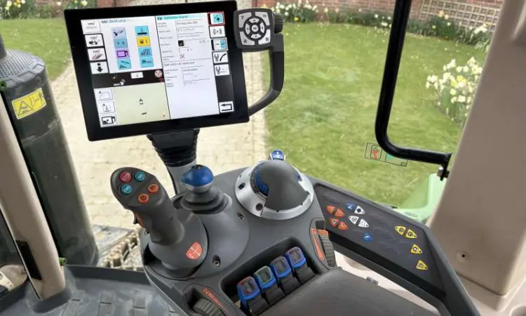 Гусеничний трактор Fendt 943 MT 2019 рік - фото № 7