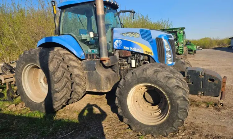 Трактор New Holland T8050 - фото № 1