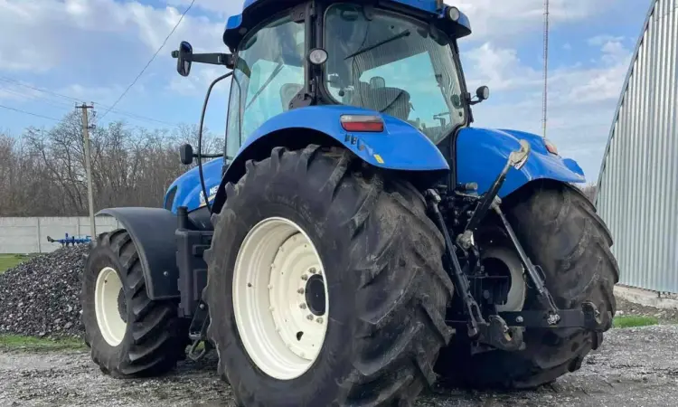Трактор New Holland Т 7060 - фото № 2