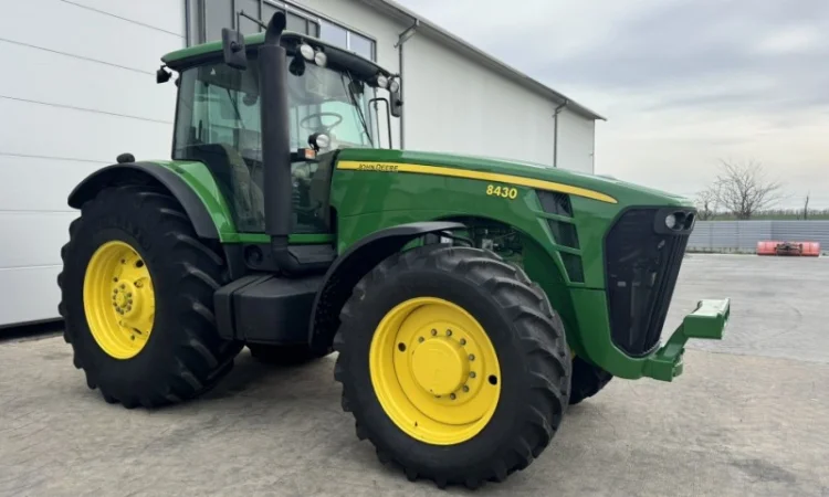 Трактор John Deere 8430 (2006 - фото № 6