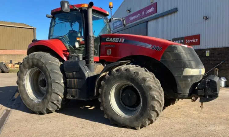 Трактор CASE IH MAGNUM 340 (2011) - фото № 1
