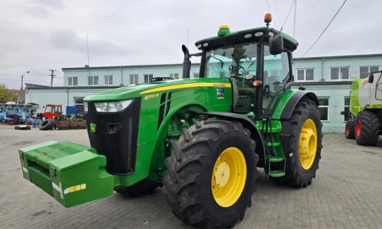 Трактор John Deere 8310R (2014) В наявності - фото № 2