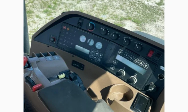 Трактор John Deere 8200 (1996р) - фото № 11