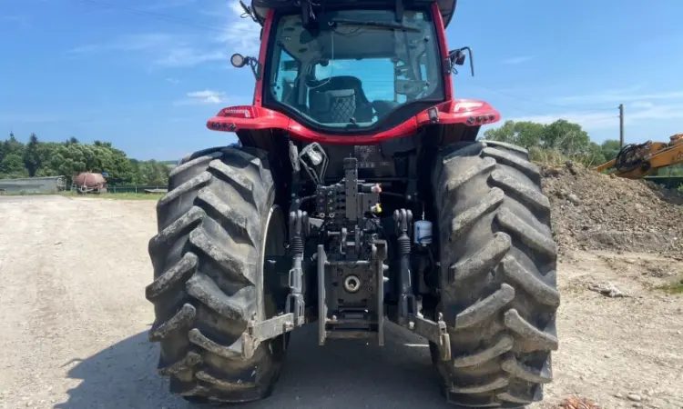 Трактор колісний VALTRA T235 VERSU - фото № 4
