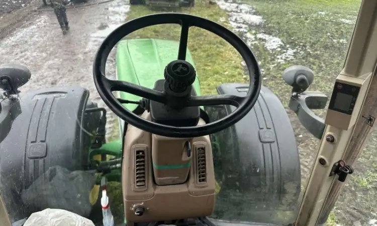 Трактор John Deere 8520 - фото № 9