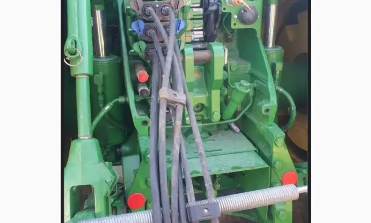 Трактор John Deere 8345R - фото № 11