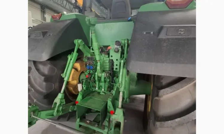 Трактор John Deere 8R 340 - фото № 6