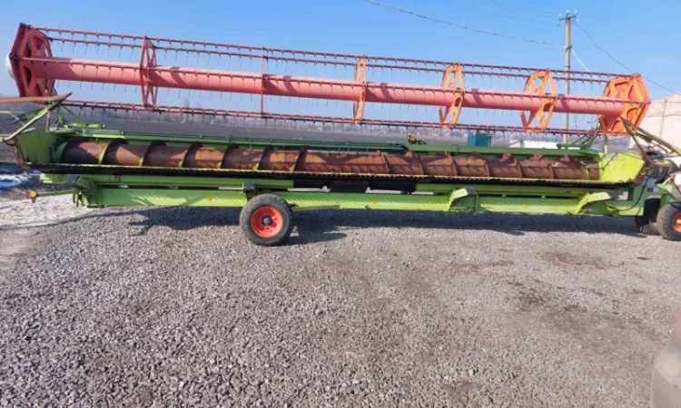 Жатка Claas Vario 900 - фото № 13