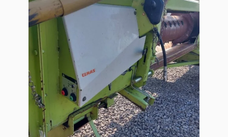 Жатка Claas Vario 900 - фото № 9