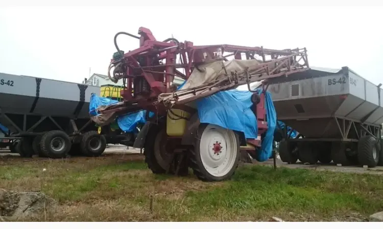 Опрыскиватель Hardi Commander Plus Twin Force 2800L - фото № 1