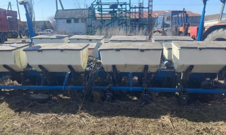 Продам Сівалку Kinze 3000 8 рядкова механічна - фото № 2