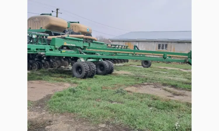 Сівалка Great Plains YP2425A-4715 24/47 рядкова (70/35 міжряддя) - фото № 18