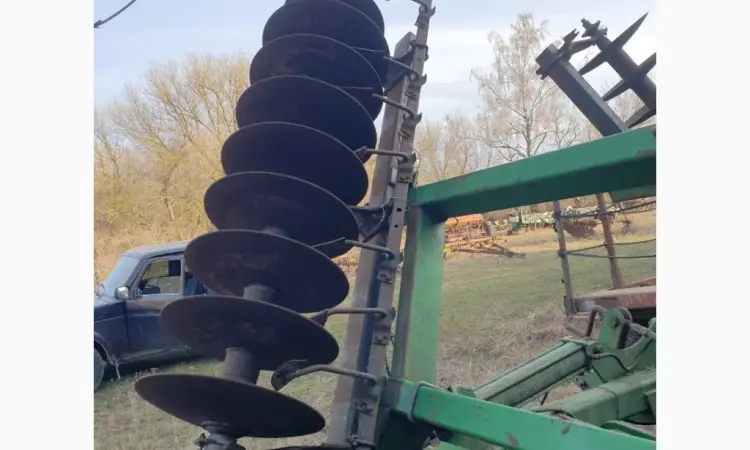 Важка дискова борона John Deere 630 - фото № 3