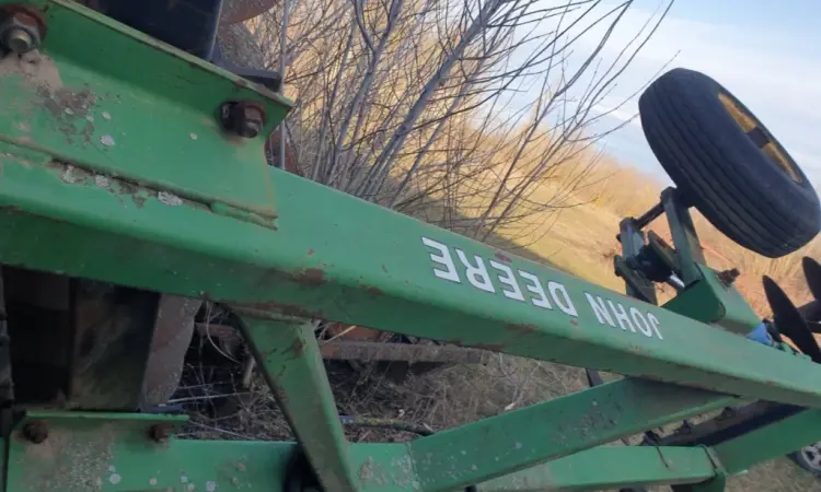 Важка дискова борона John Deere 630 - фото № 6