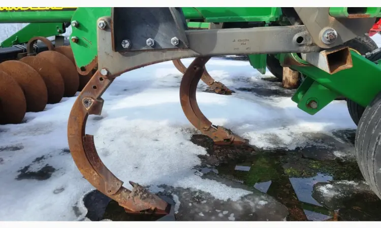Продаж Дисковий глибокорозпушувач John Deere 2720 Disk Ripper - фото № 10