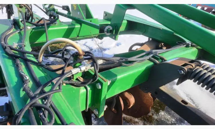 Продаж Дисковий глибокорозпушувач John Deere 2720 Disk Ripper - фото № 15