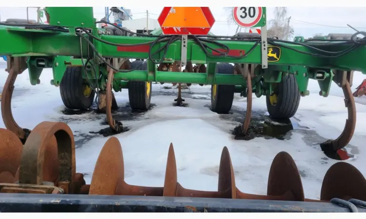 Продаж Дисковий глибокорозпушувач John Deere 2720 Disk Ripper - фото № 8