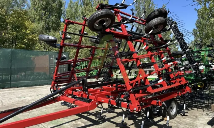 Культиватор Case IH Tiger-Mate 2 шириною 11 метрів - фото № 10